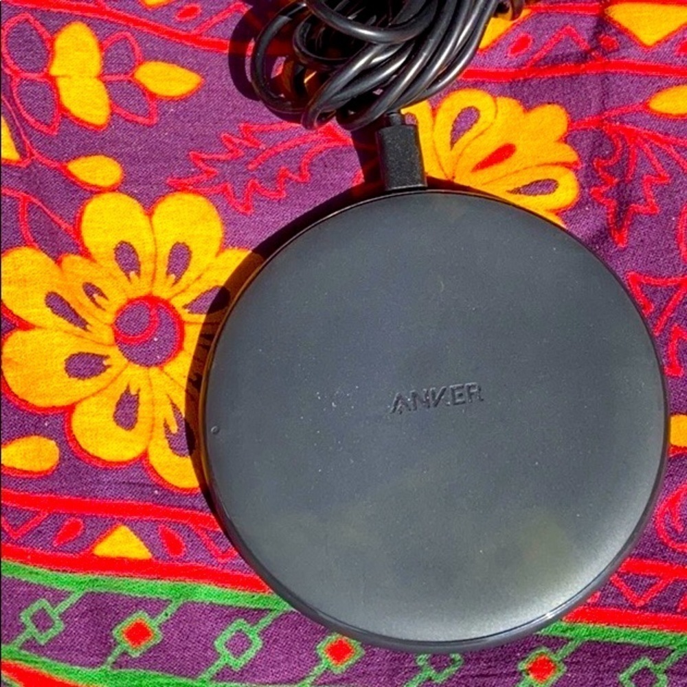 Anker Power Wave Wireless Charging Pad Qi-Charging